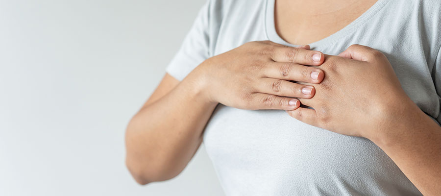 Breast pain or localised symptoms